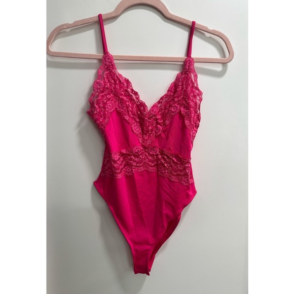 Zara Tops - Zara Womens Hot Pink Lace Trim Bodysuit Sleeveless V-Neck Snap Crotch Small New